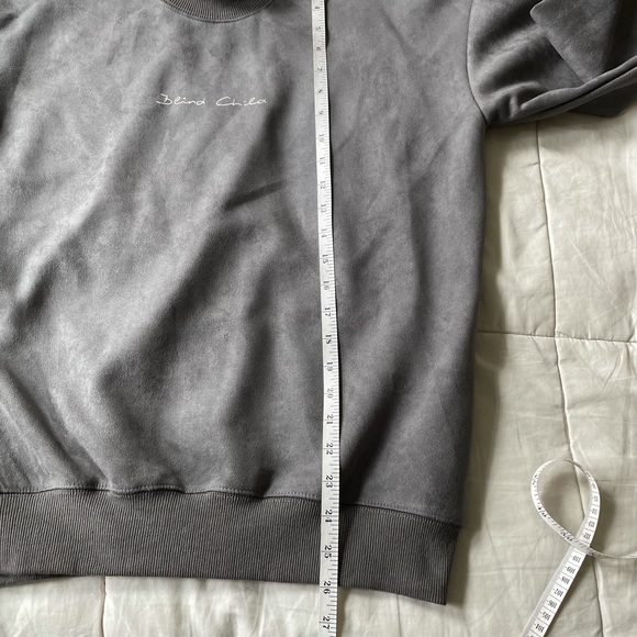 Jevasan Pull-Over Crew Neck Sweatshirt - Picture 10 of 10